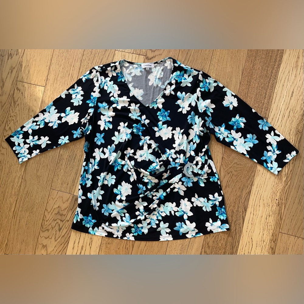 Calvin Klein Floral 3/4 Sleeve Vneck Blouse Size 1x